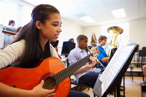 how to listen to music in school: the role of music in education